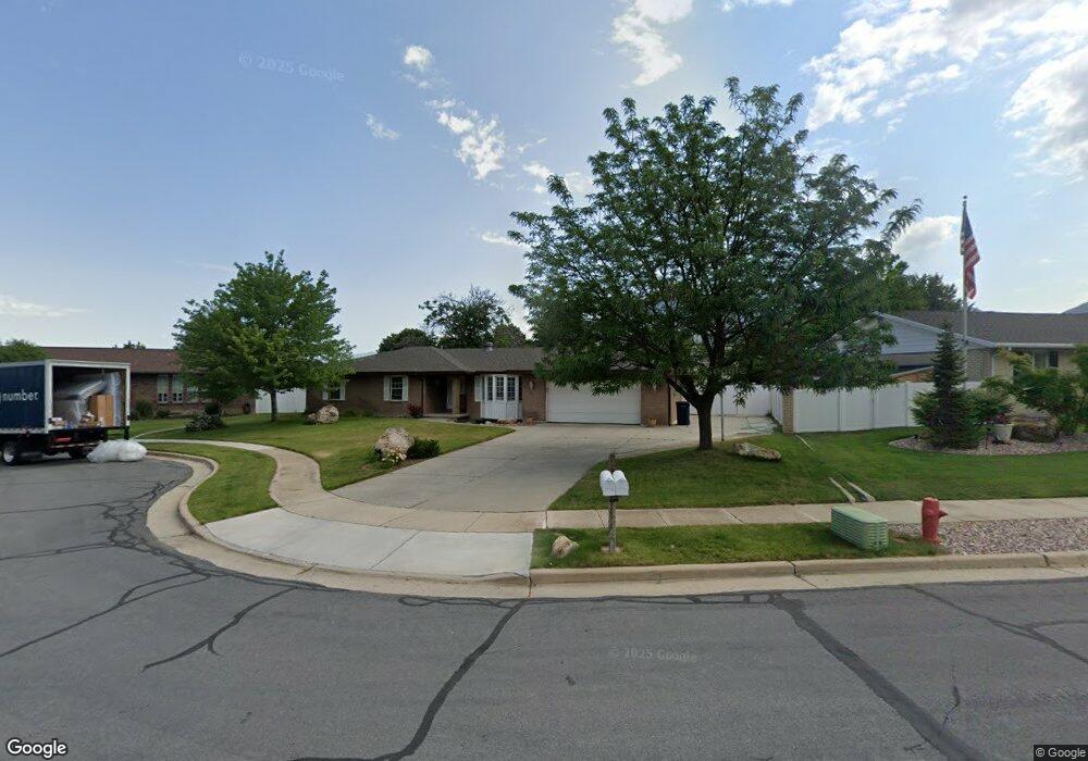 1963 Johnstone Cir, Sandy, UT 84093 - photo 1