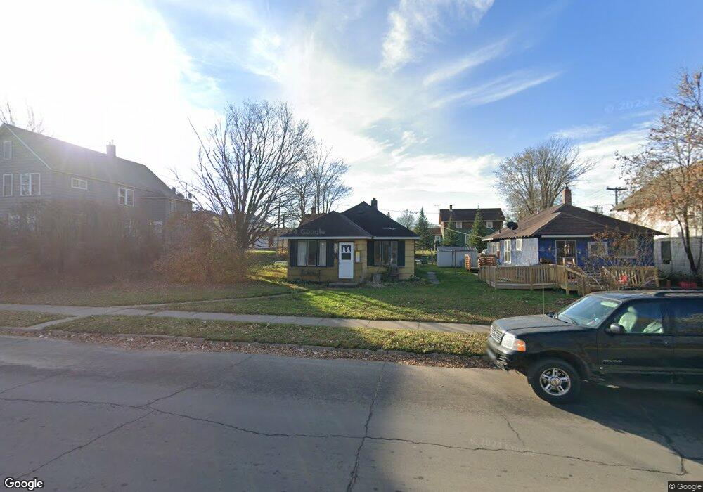 1205 E 13th St, Hibbing, MN 55746 - photo 1