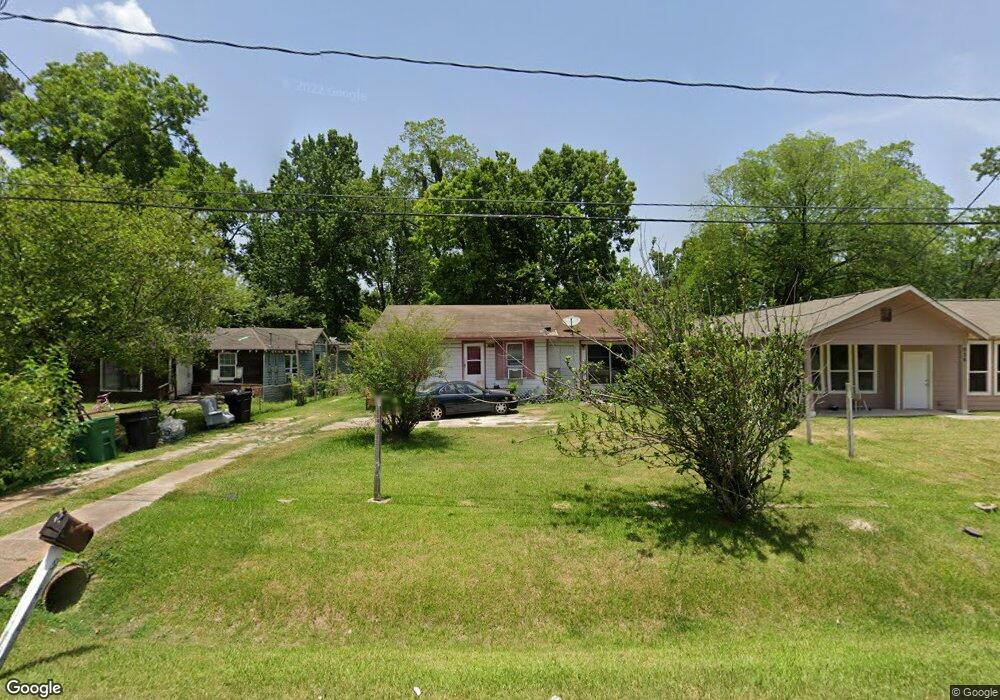 942 Marcolin St, Houston, TX 77088 - photo 1