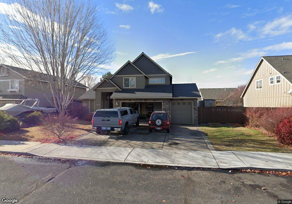 2979 NW 17th St, Redmond, OR 97756 - photo 1