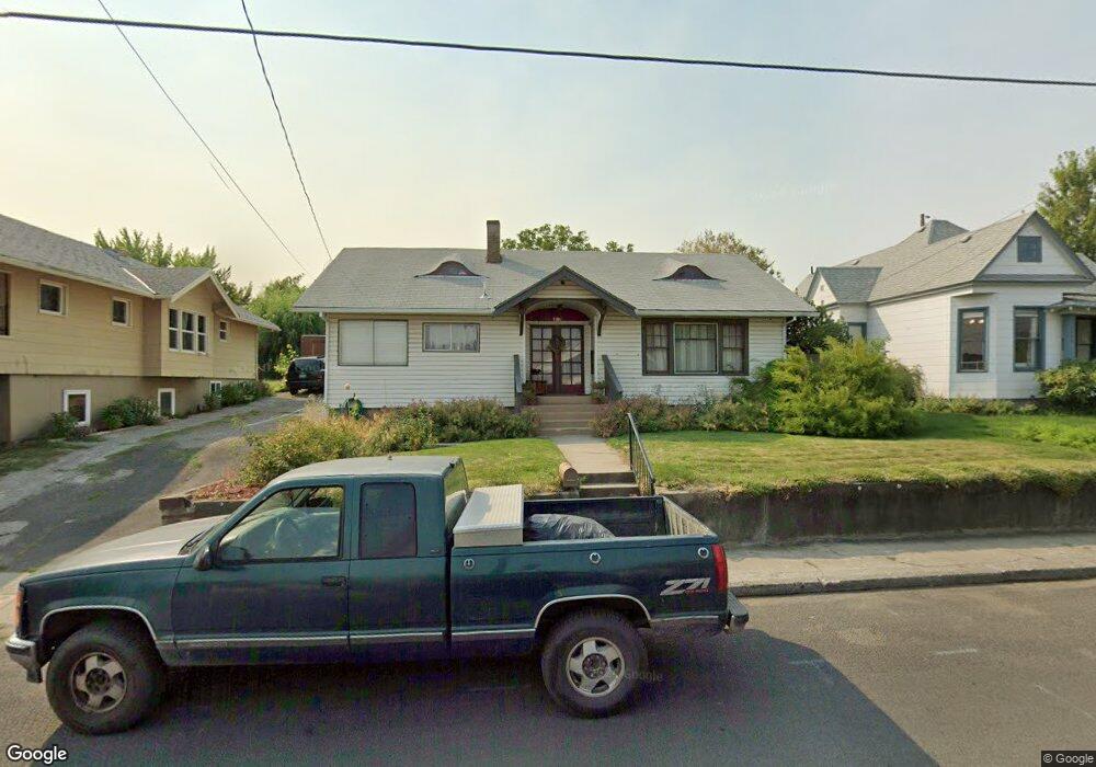 1304 E 9th St, the Dalles, OR 97058 - photo 1