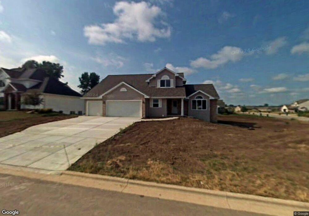 2048 E Higgins Hill, de Pere, WI 54115 - photo 1