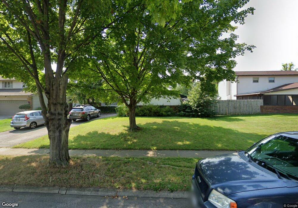 1749 Dorsetshire Rd, Columbus, OH 43229 - photo 1