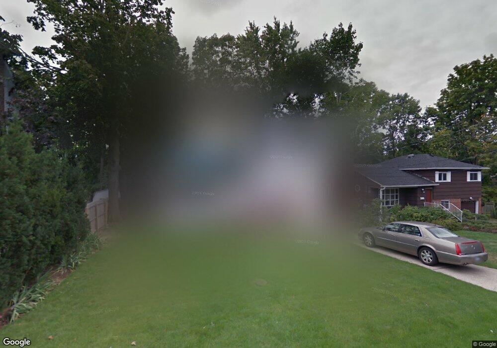 46 Susquehanna Ave, Great Neck, NY 11021 - photo 1