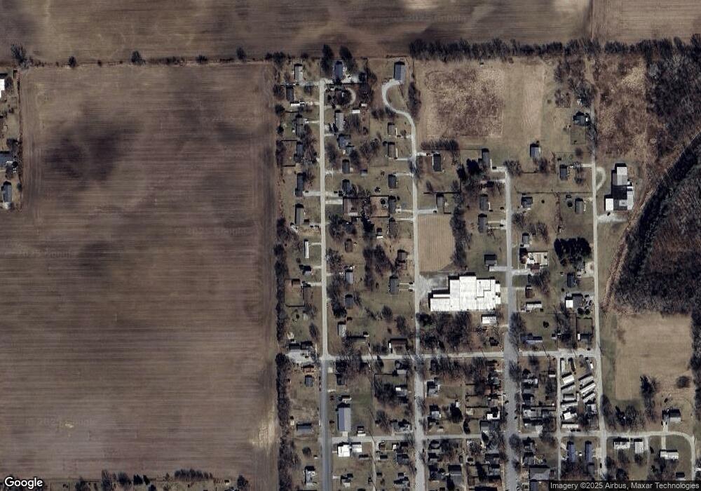 510 N Franklin St, Mentone, IN 46539 - photo 1