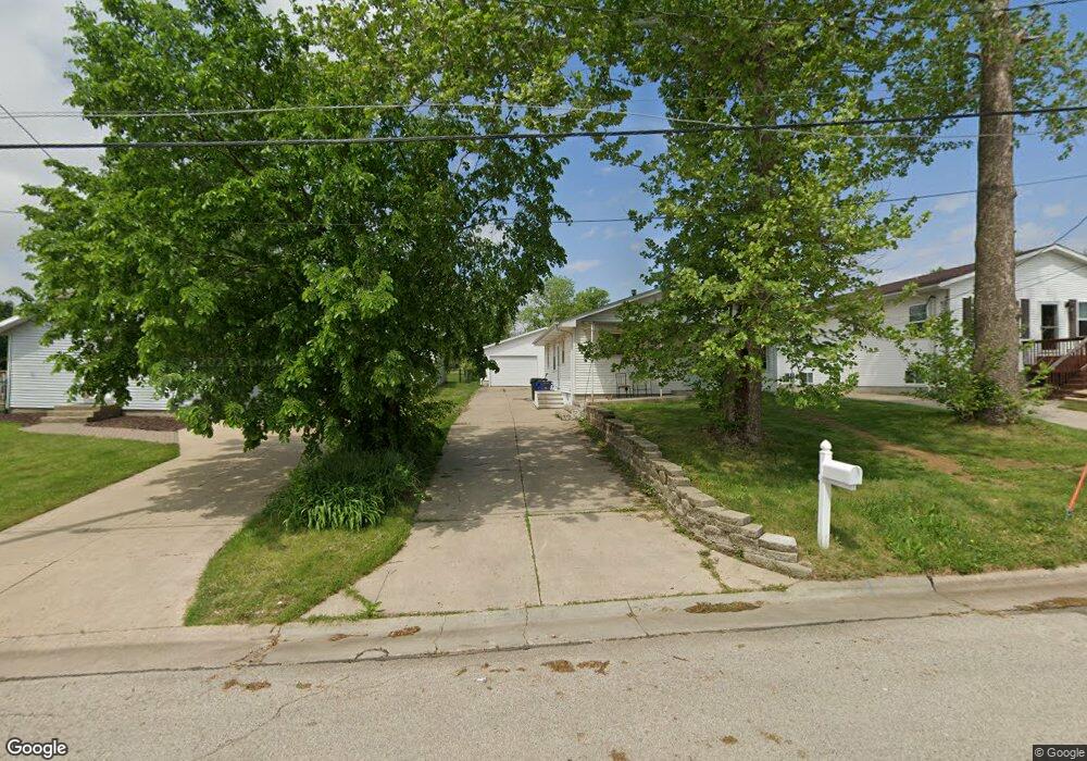 2818 Fruitland Blvd SW, Cedar Rapids, IA 52404 - photo 1