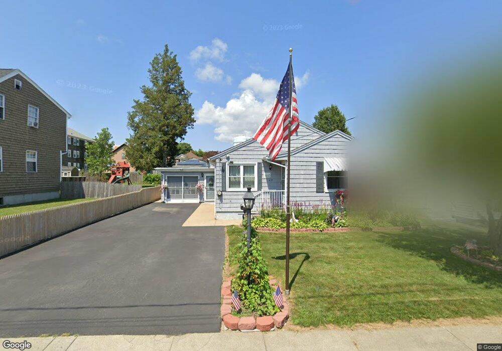 40 Grattan St, Fall River, MA 02721 - photo 1