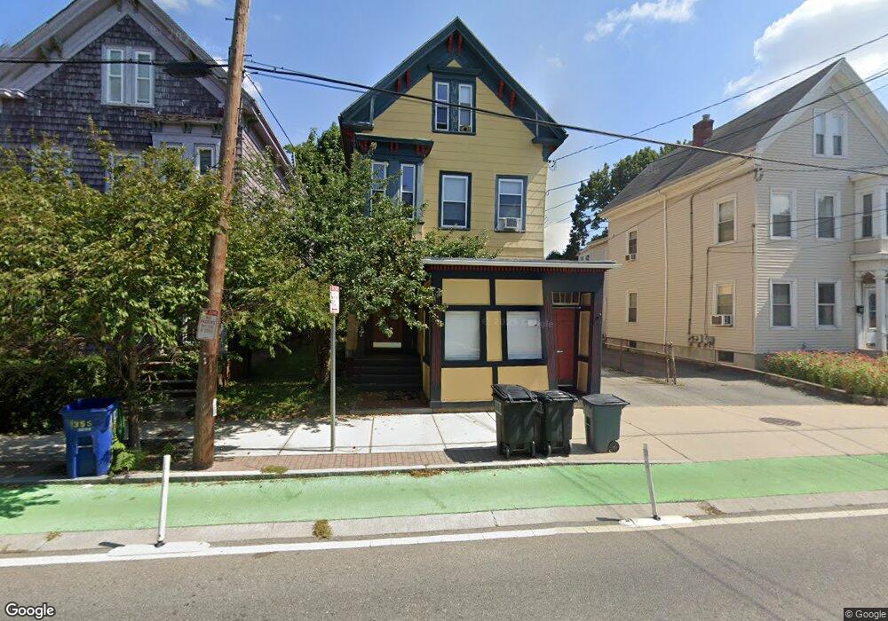 353 Beacon St, Somerville, MA 02143 - photo 1