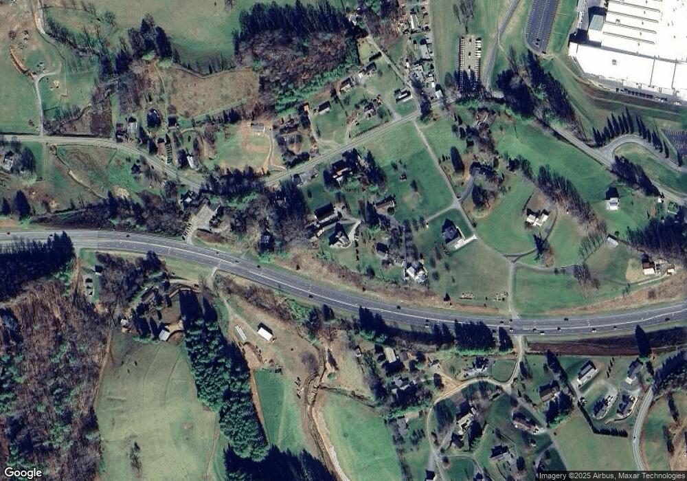 89 Sam's Cir, Burnsville, NC 28714 - photo 1