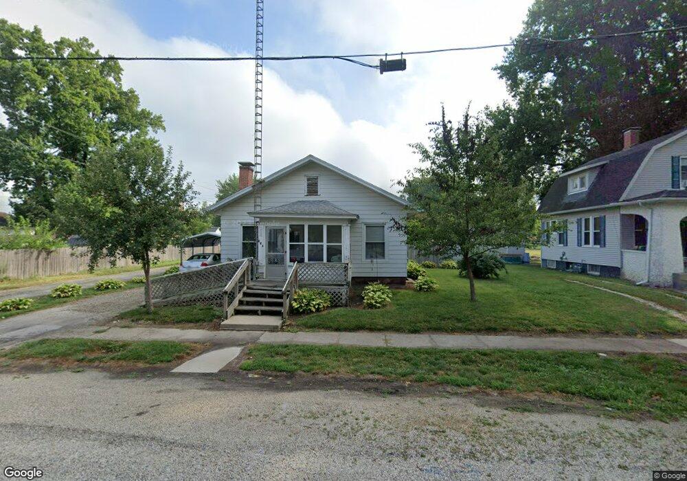 321 E Springfield St, Virginia, IL 62691 - photo 1