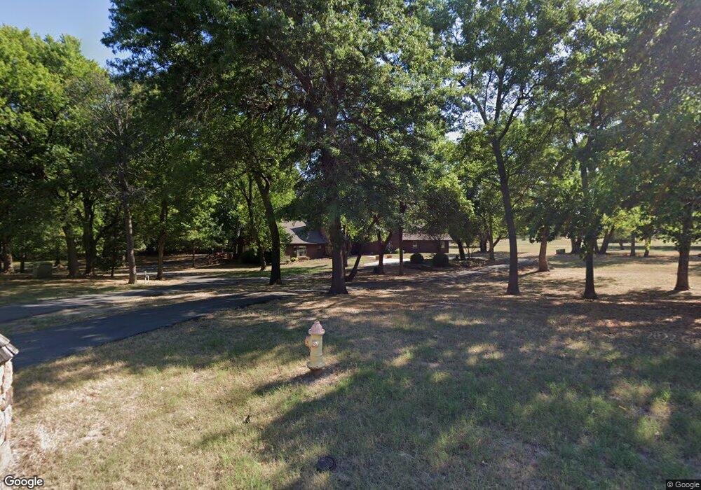 526 Crestview Dr, Parsons, KS 67357 - photo 1