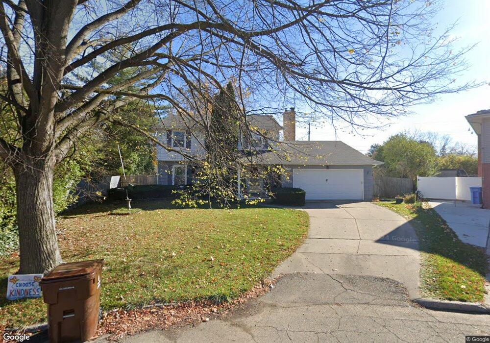 2311 Hampshire Cir, Lansing, MI 48911 - photo 1