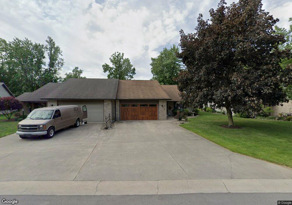 441 Hickory Ln, Nappanee, IN 46550 - photo 1