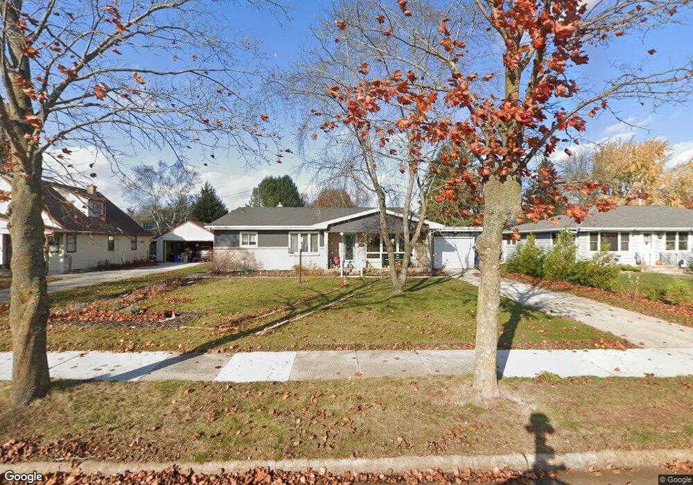 2532 39th St, Two Rivers, WI 54241 - photo 1