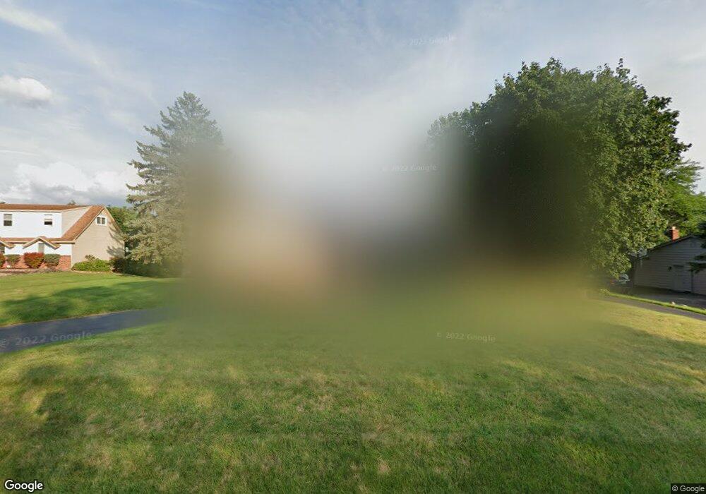 2527 Peterboro Rd, West Bloomfield, MI 48323 - photo 1