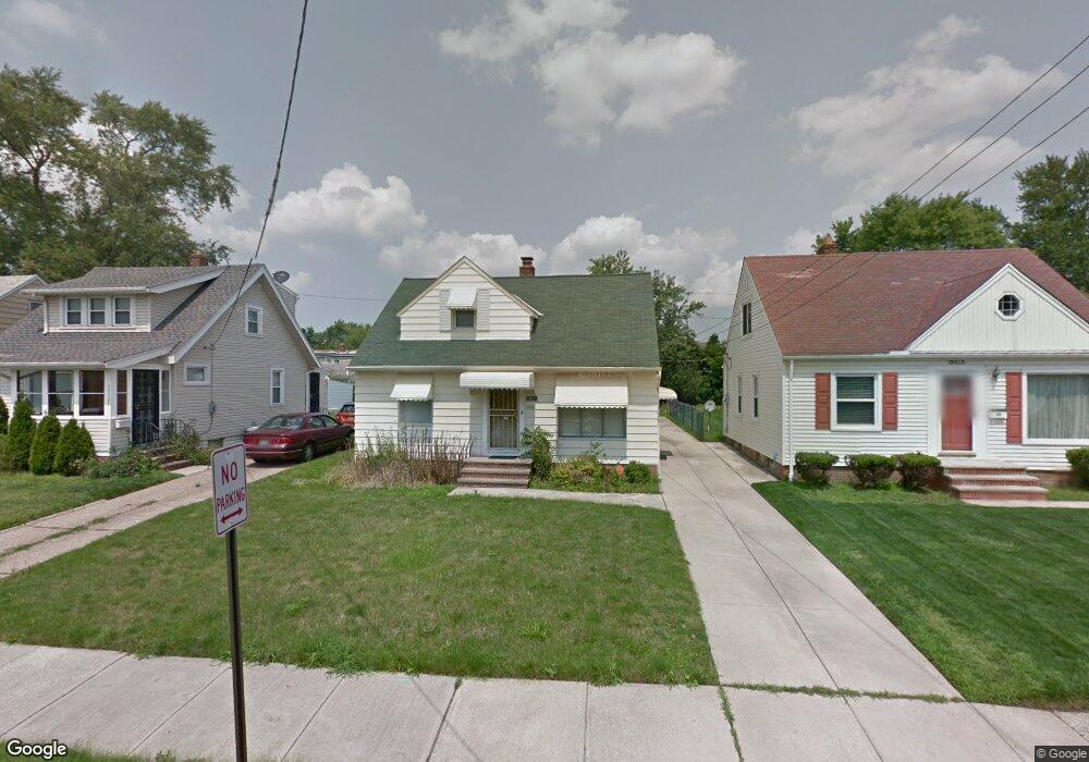 19311 Raymond St, Maple Heights, OH 44137 - photo 1