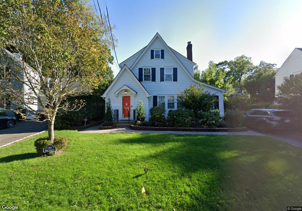 146 Ridge Crescent, Manhasset, NY 11030 - photo 1
