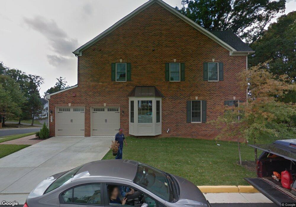 8031 Porter House Place, Dunn Loring, VA 22027 - photo 1