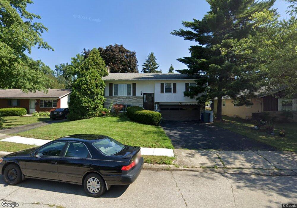 1290 Seaton Ln, Columbus, OH 43229 - photo 1