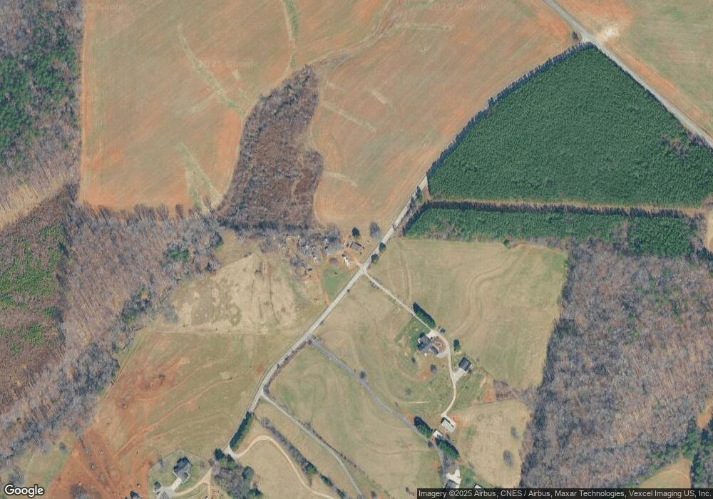 166 Hallmark Rd, Statesville, NC 28625 - photo 1