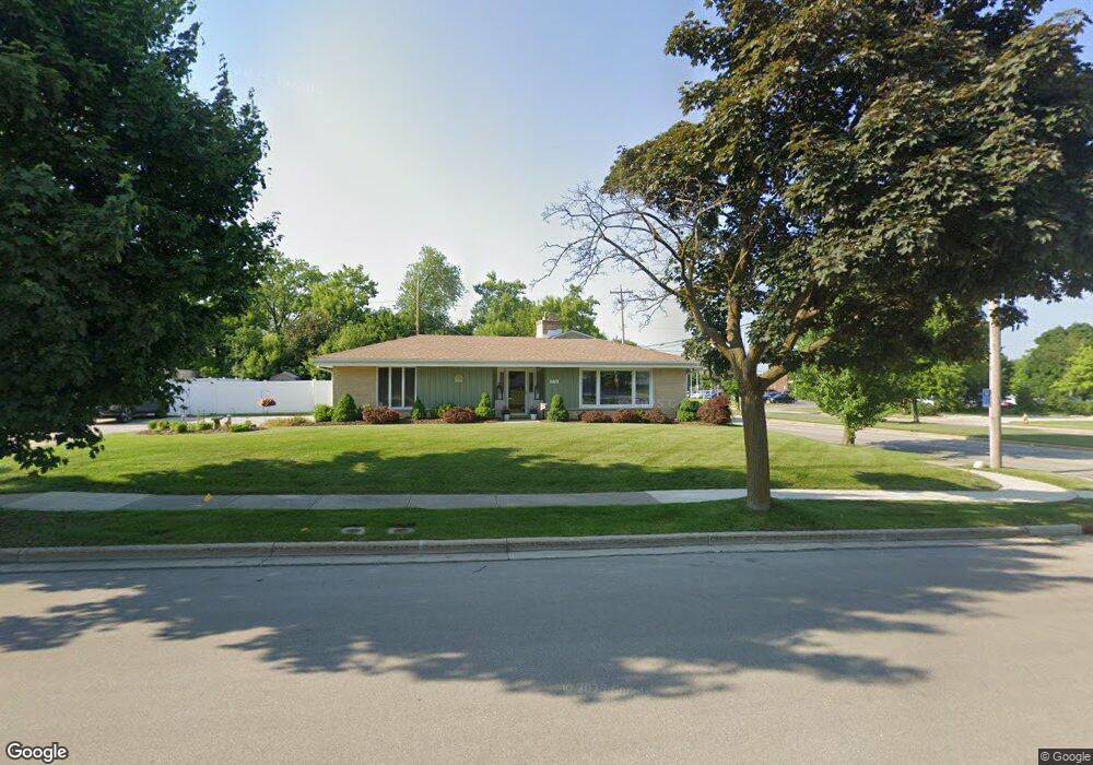 2156 Rambling Rose Rd, Waukesha, WI 53186 - photo 1