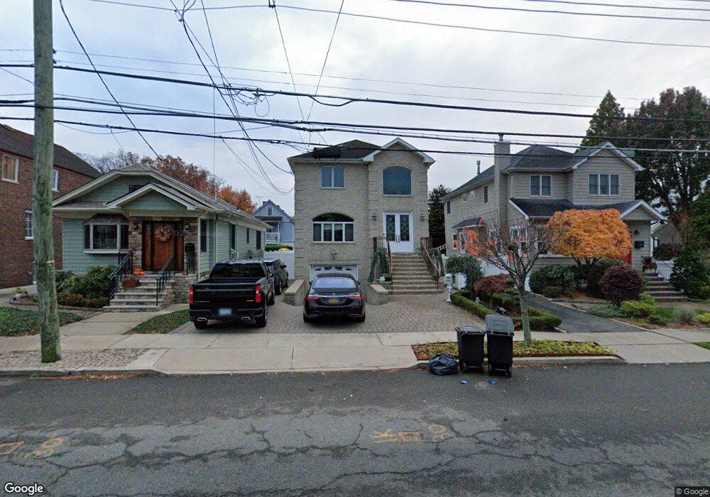 438 College Ave, Staten Island, NY 10314 - photo 1