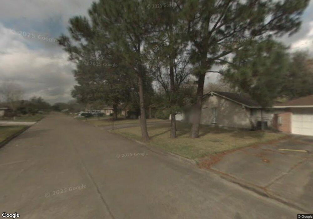 2114 Rainy River Dr, Houston, TX 77088 - photo 1