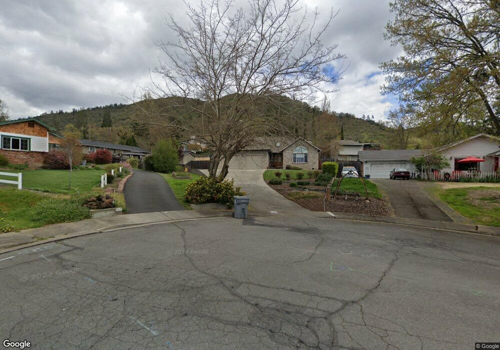 955 NE 12th St, Grants Pass, OR 97526 - photo 1