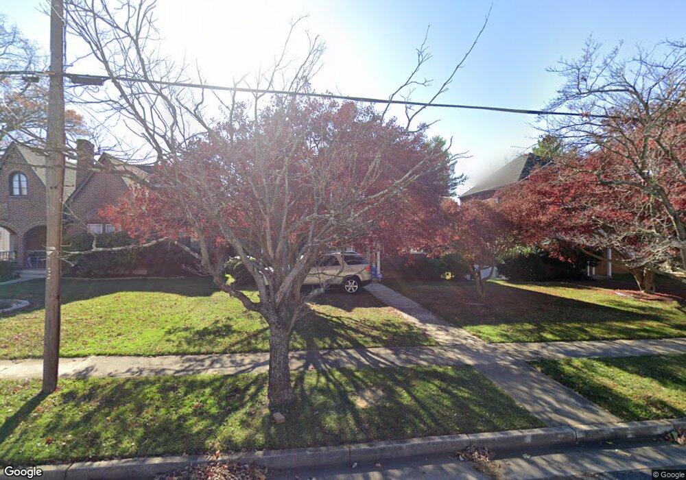 128 Dupont Cir, Waynesboro, VA 22980 - photo 1