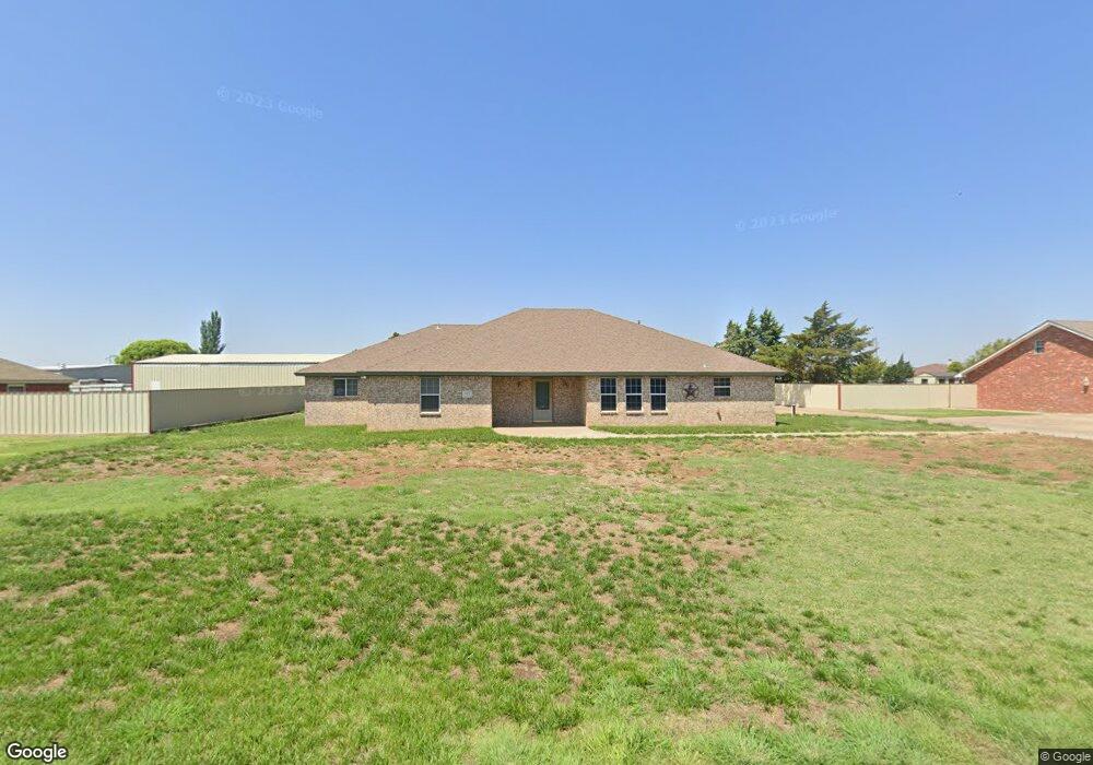 1405 Kings Row, Plainview, TX 79072 - photo 1