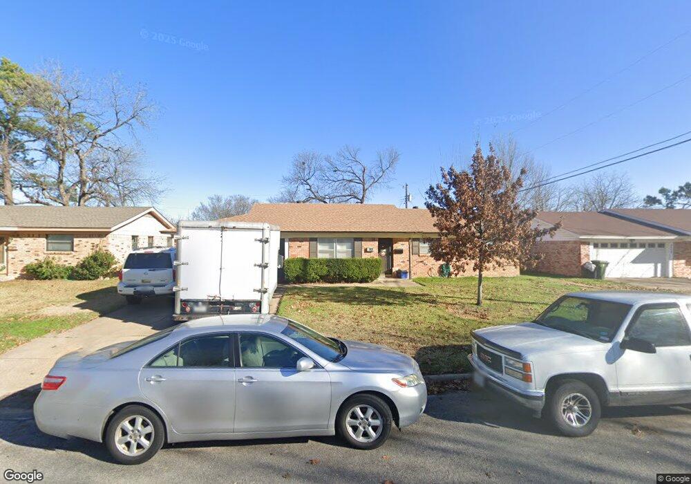 5420 Randol Dr, North Richland Hills, TX 76180 - photo 1