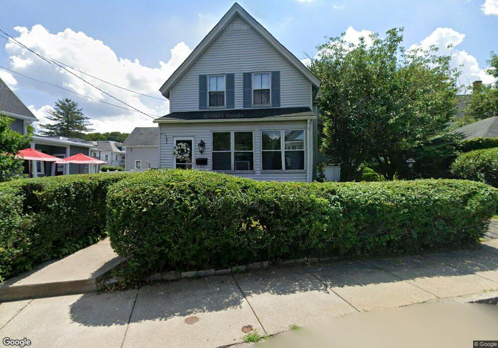 211 Methuen St, Lowell, MA 01850 - photo 1