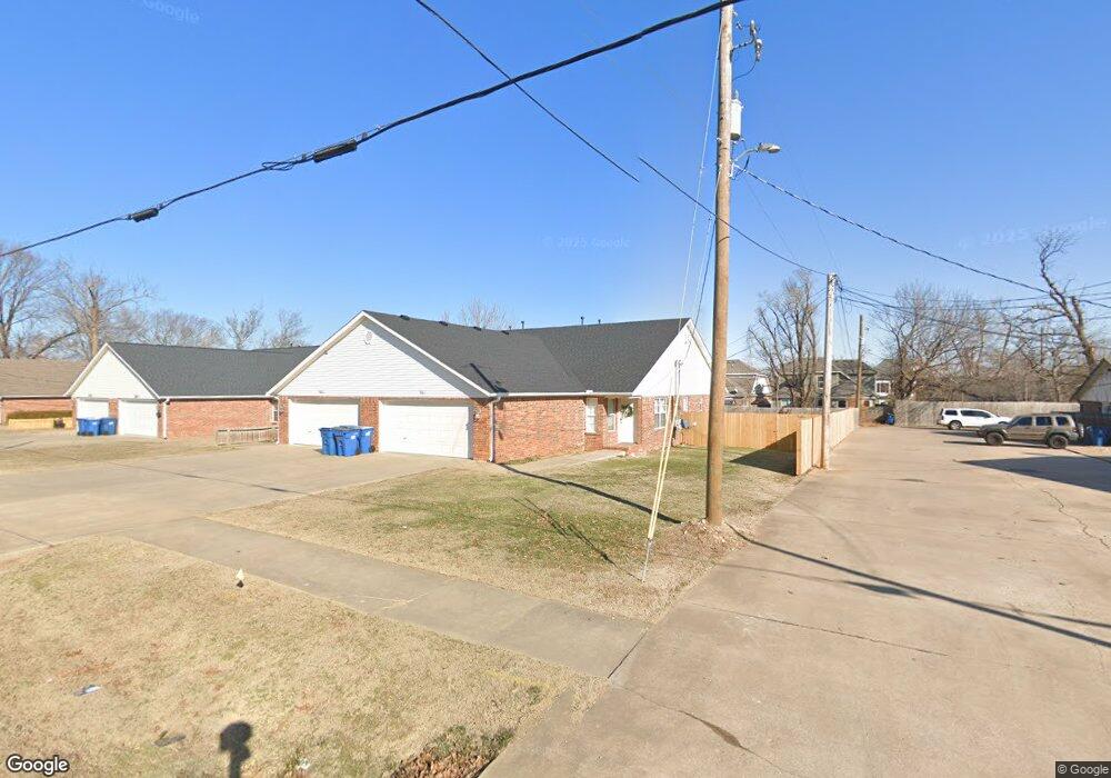 906 NW A St unit 2, Bentonville, AR 72712 - photo 1