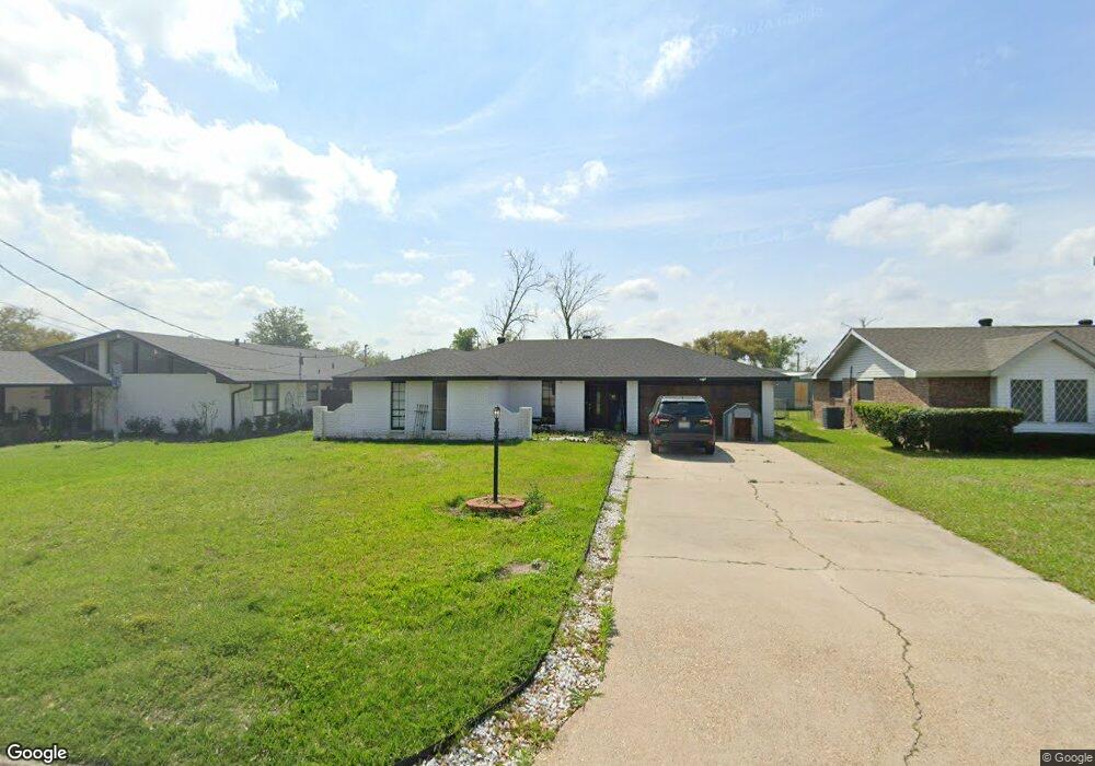 1114 N Elton Ct, Lake Charles, LA 70607 - photo 1