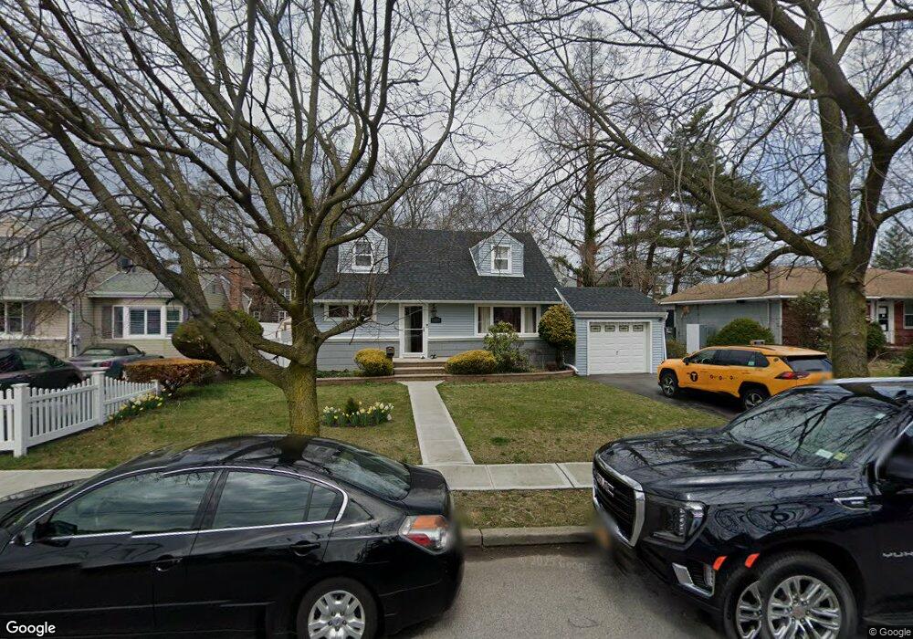 1499 N Meadow Rd, Merrick, NY 11566 - photo 1