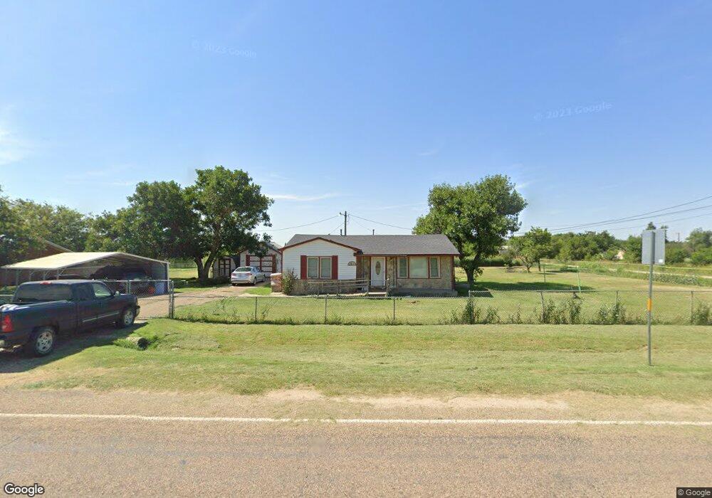 1400 E 34th St, Plainview, TX 79072 - photo 1
