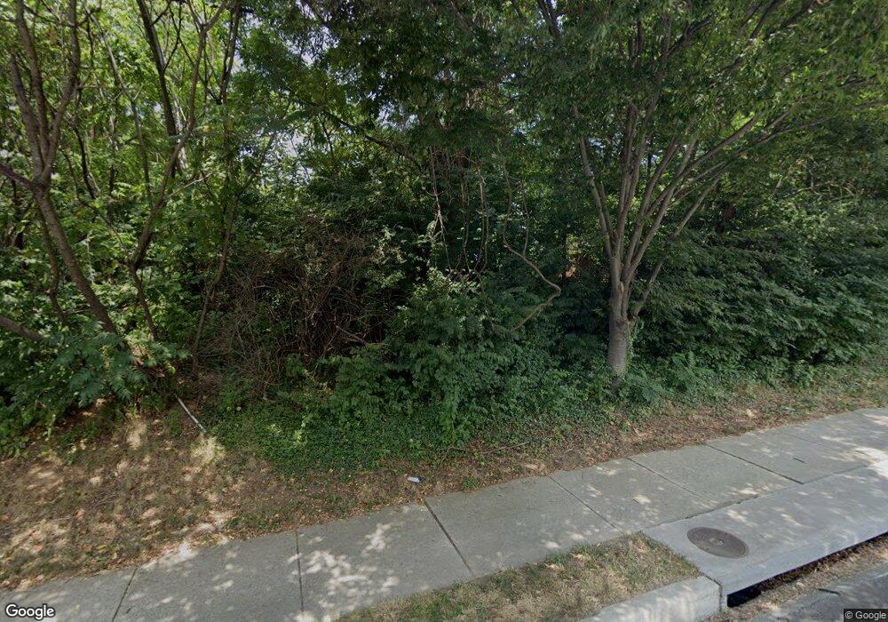 304 W Diamond Ave, Gaithersburg, MD 20877 - photo 1