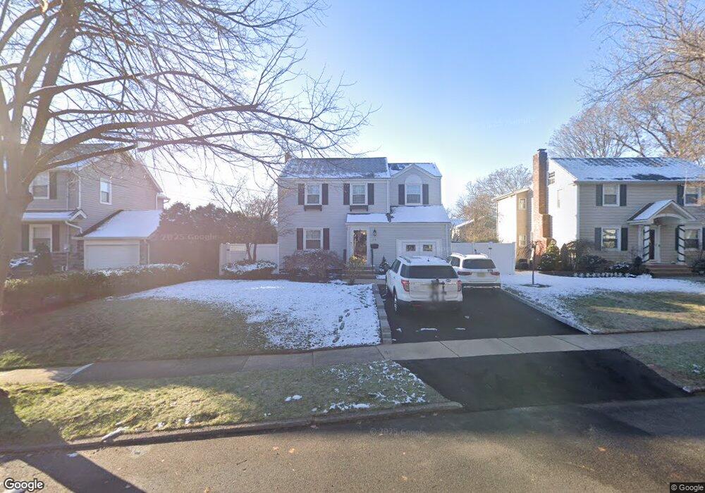 249 Kensington Rd, River Edge, NJ 07661 - photo 1