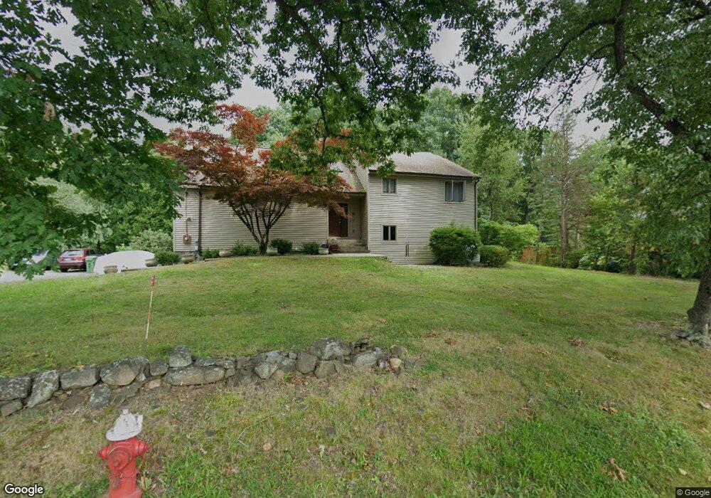 84 Willowbrook Rd, Cromwell, CT 06416 - photo 1