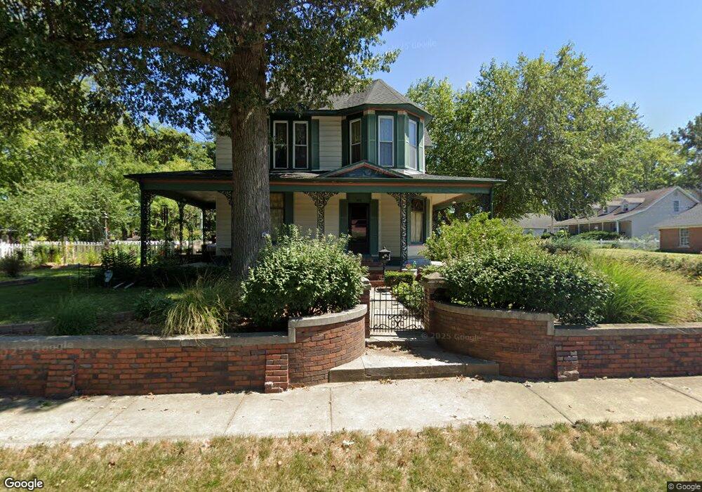 412 N Granger St, Harrisburg, IL 62946 - photo 1