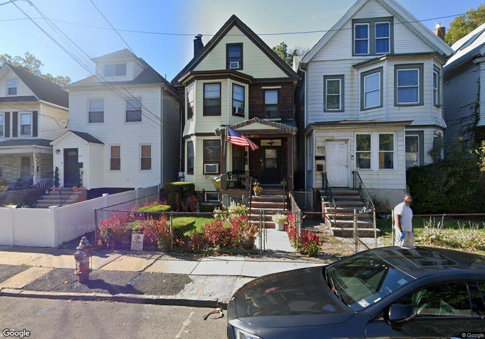 554 Walnut St, Elizabeth, NJ 07201 - photo 1