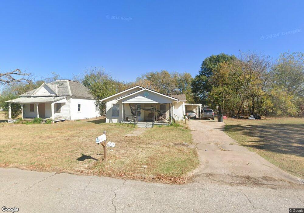 315 N Bryan St, Okmulgee, OK 74447 - photo 1