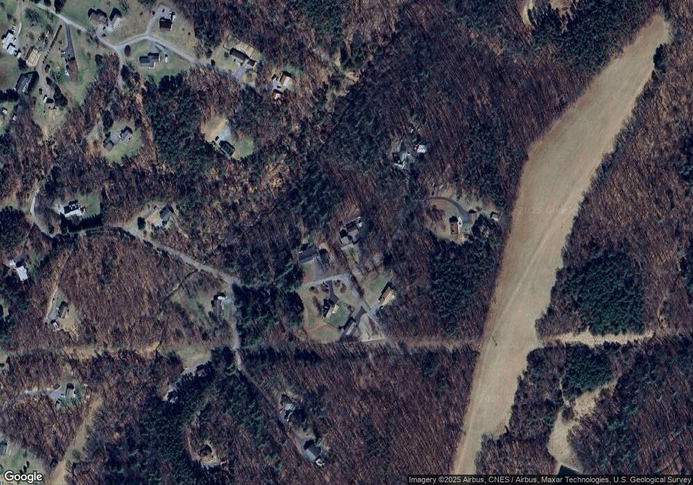 565 Weber Ln, Berkeley Springs, WV 25411 - photo 1