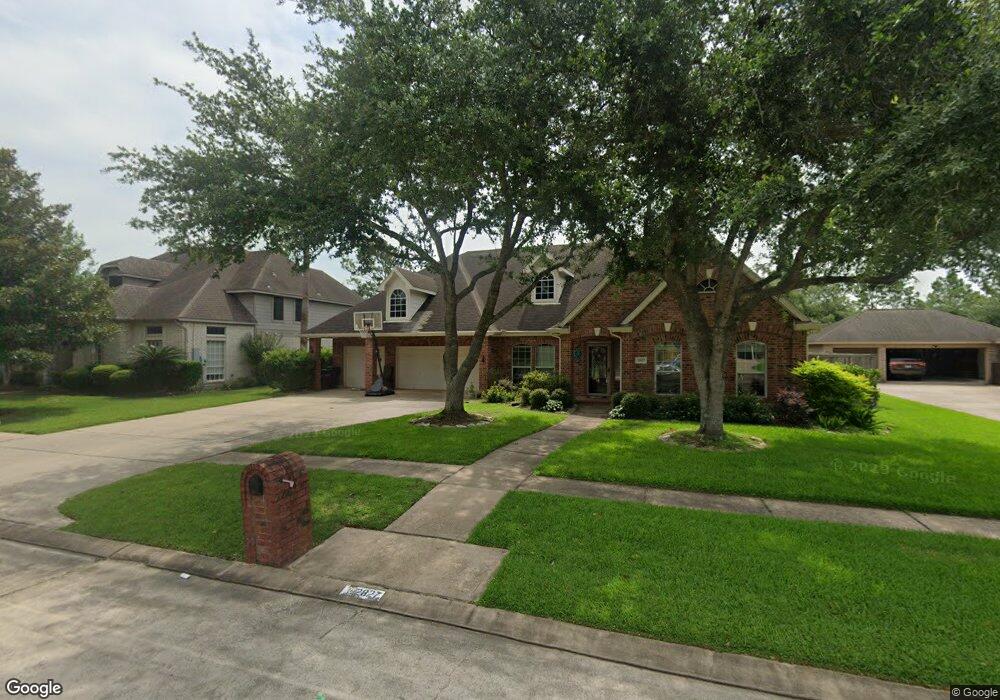 2827 Everett Dr, Friendswood, TX 77546 - photo 1