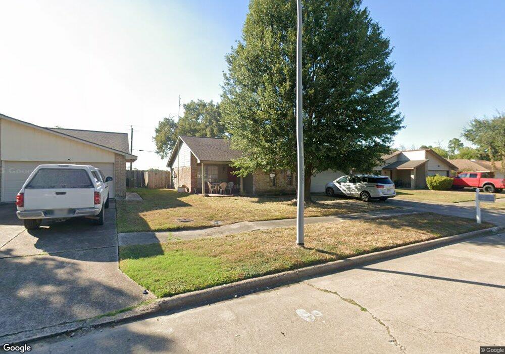 8611 Twisting Vine Ln, Houston, TX 77040 - photo 1