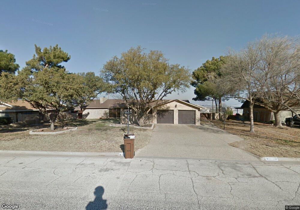 803 Highland Dr, Big Spring, TX 79720 - photo 1