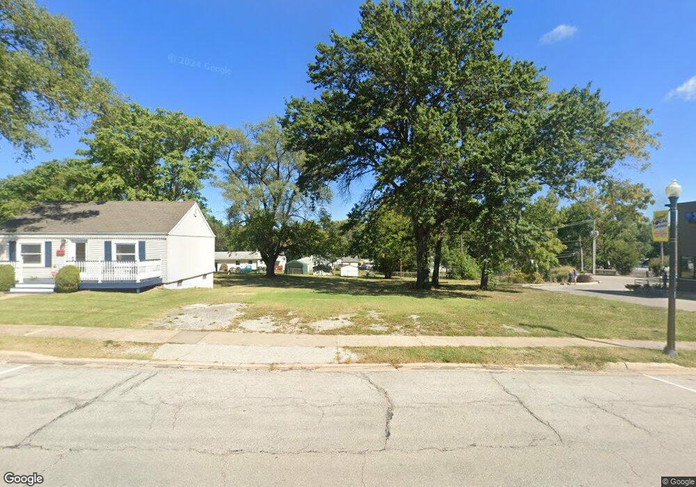 713 W Main St, Blue Springs, MO 64015 - photo 1