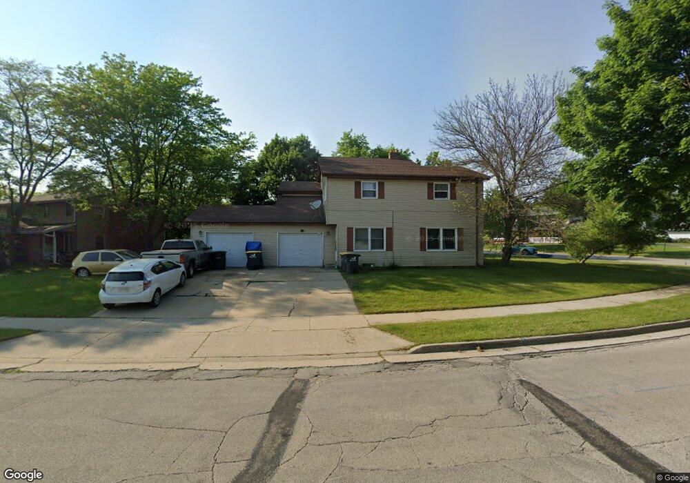 1900 Wolf Rd, Waukesha, WI 53186 - photo 1