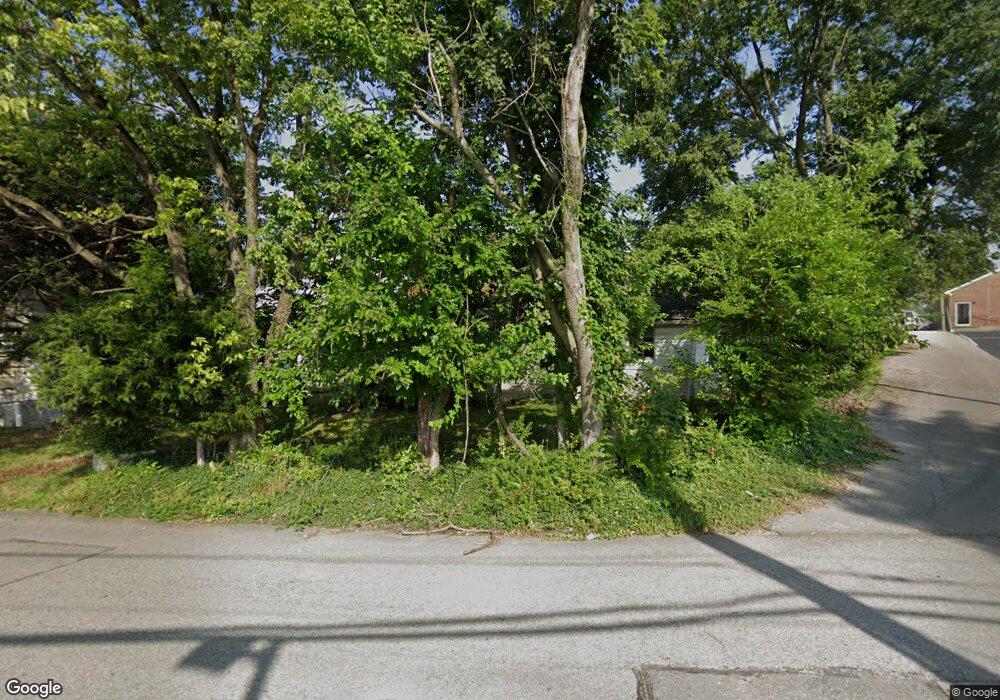 835 Pike St, Charlestown, IN 47111 - photo 1