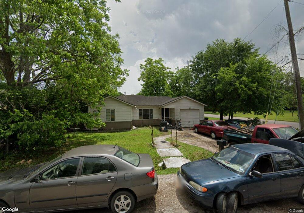7546 Carothers St, Houston, TX 77028 - photo 1